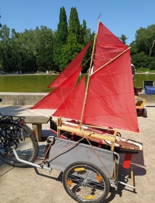 Fahrradanhänger. Das knallt aber richtig hier..jpg (373.51 KiB) 10802-mal betrachtet Fahrradanhänger. Das knallt aber richtig hier..jpg