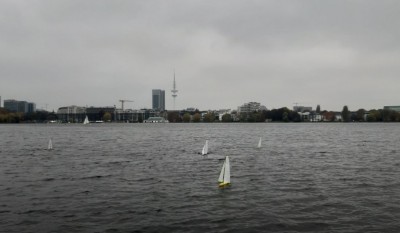 Noch ist der Wind leicht..jpg (179.68 KiB) 4798-mal betrachtet Noch ist der Wind leicht..jpg